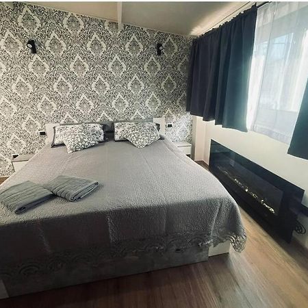 Suites Grey In Centro Randazzo Extérieur photo